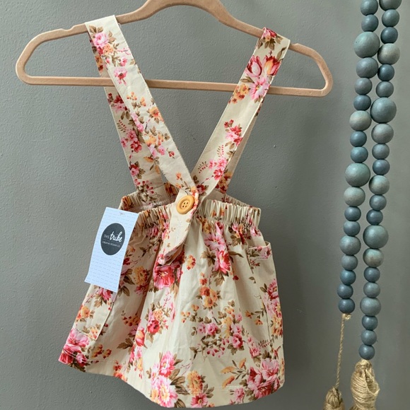 Suspender skirt - Picture 4 of 7